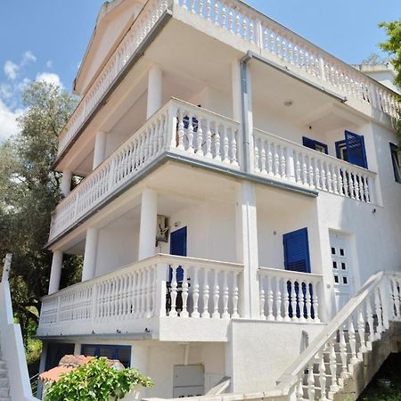Rafailovici Holiday Apartments Bagian luar foto
