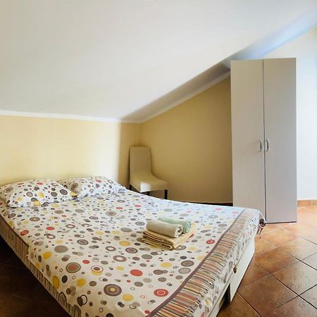 Rafailovici Holiday Apartments Bagian luar foto