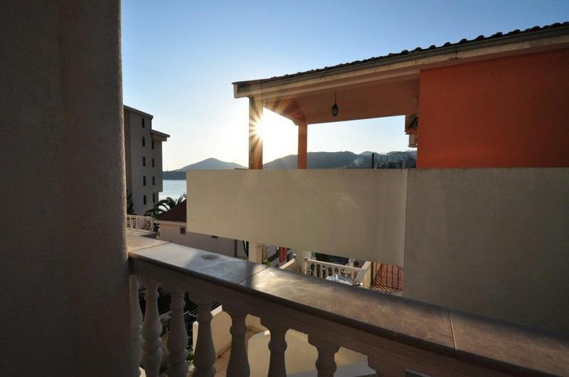 Rafailovici Holiday Apartments Bagian luar foto