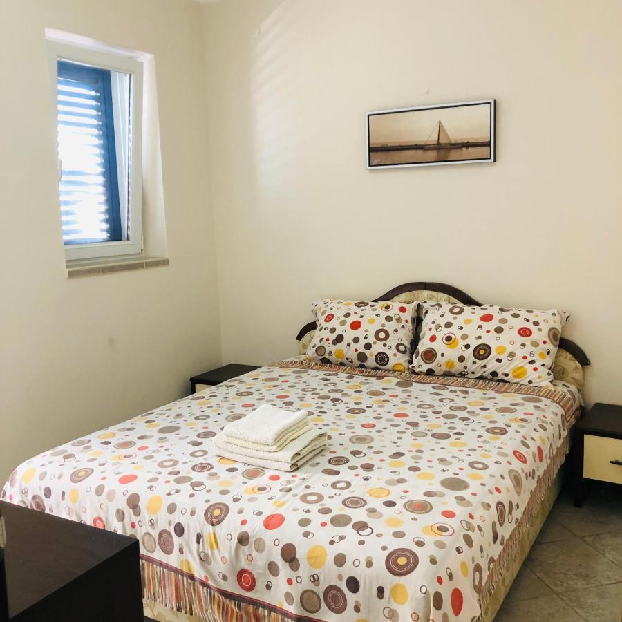 Rafailovici Holiday Apartments Bagian luar foto