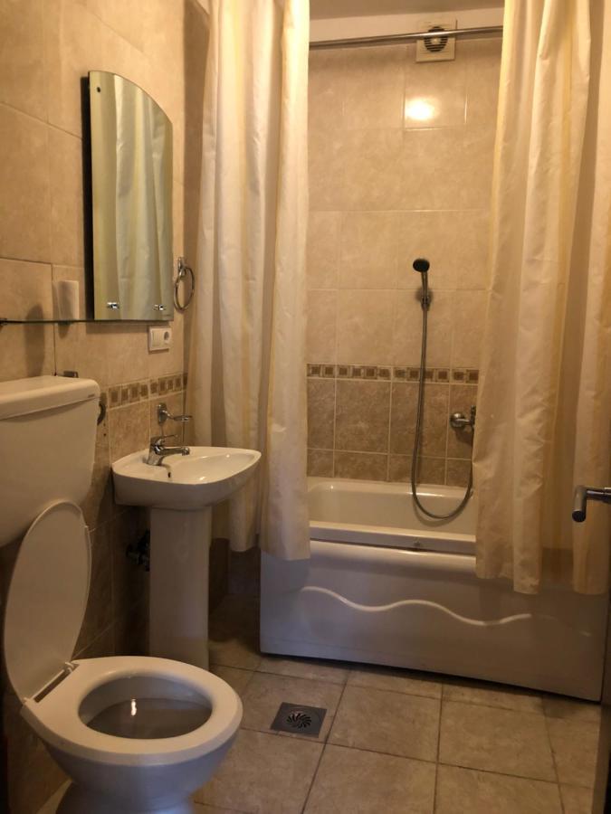 Rafailovici Holiday Apartments Bagian luar foto