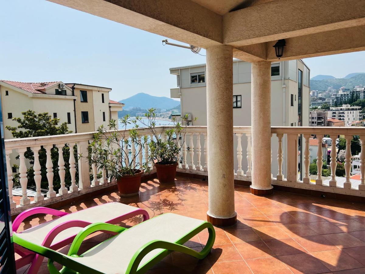 Rafailovici Holiday Apartments Bagian luar foto