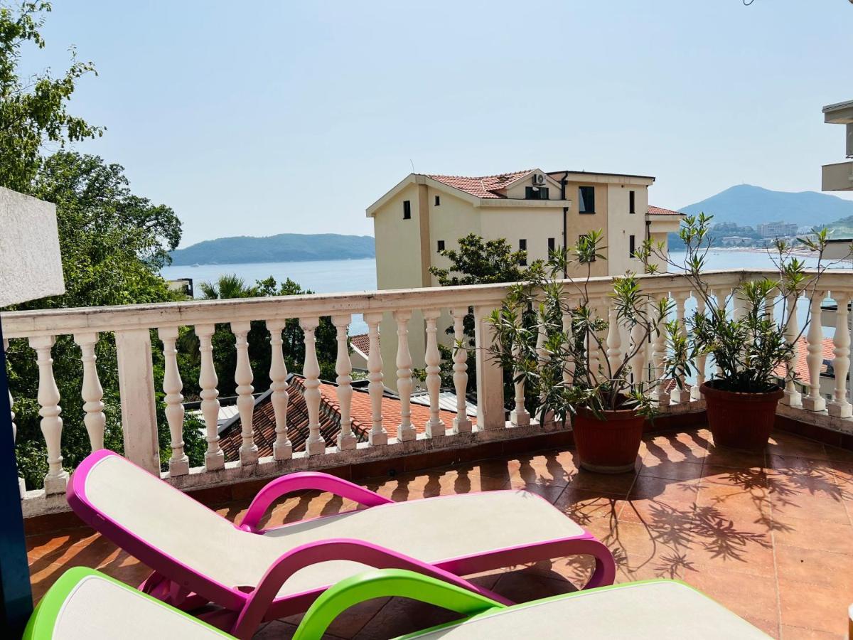 Rafailovici Holiday Apartments Bagian luar foto