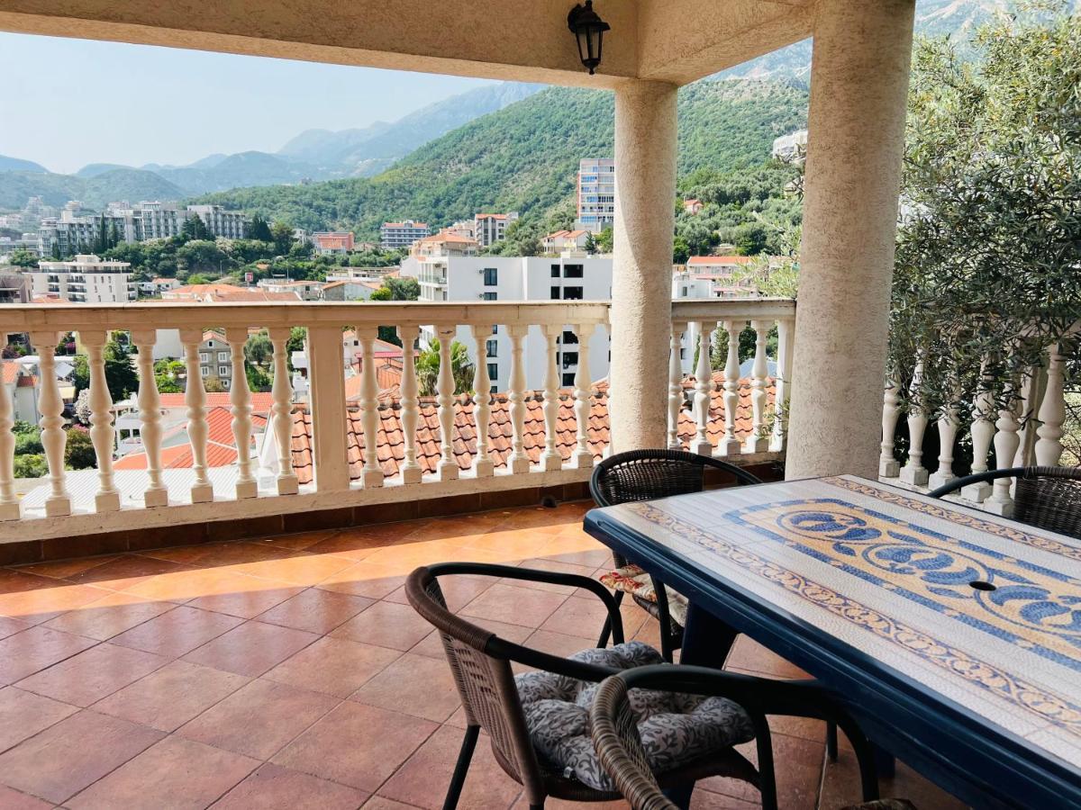 Rafailovici Holiday Apartments Bagian luar foto